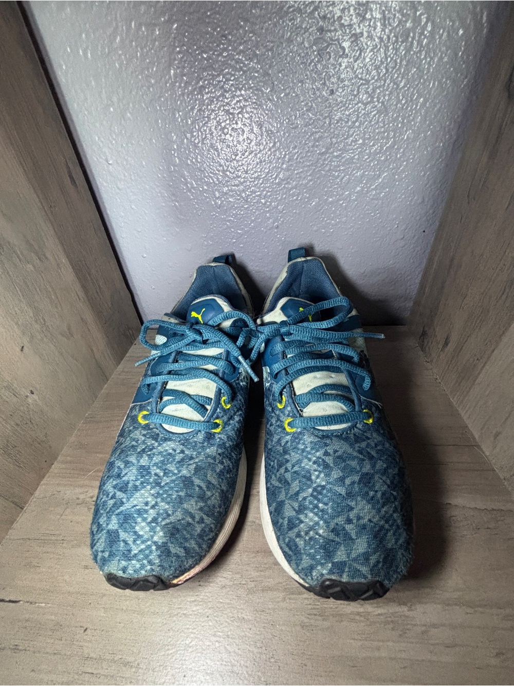 Puma Men's Blue Patterned Running Sneakers with Yellow Accents